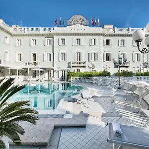Grand Des Bains Hotel